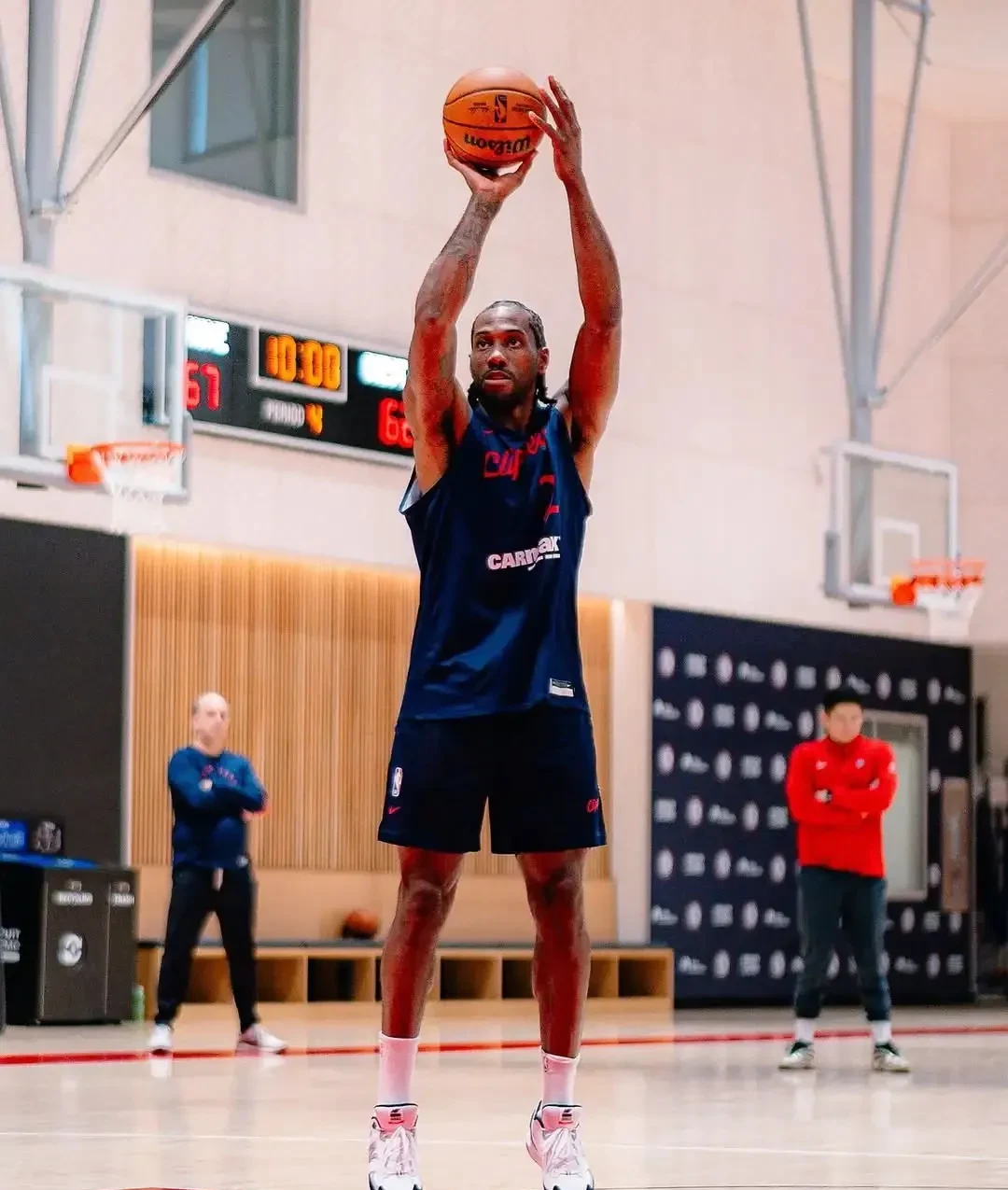 清晨体能课后，洛杉矶快船门线救险备战意甲，球迷炸锅，年轻球员得到机会的简单介绍